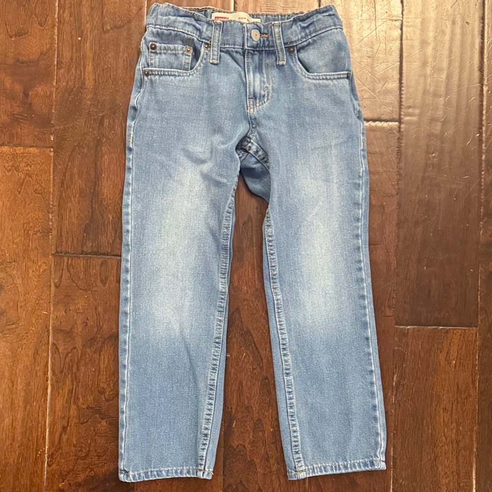 Levi's slim Blue jeans boys size 8 Regular W24”x L22”